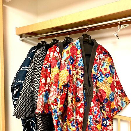 Small Villa Tokyo 渋谷まで2駅10分 青山一丁目駅徒歩3分一軒家ペット歓迎お子様歓迎駐車場あり6人までok Kültér fotó