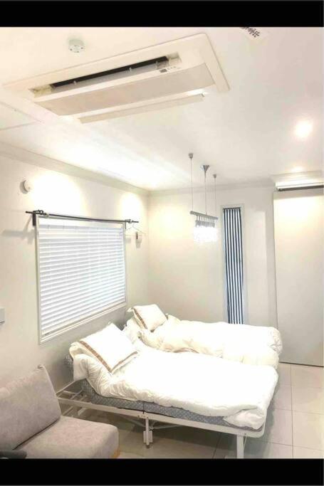 Small Villa Tokyo 渋谷まで2駅10分 青山一丁目駅徒歩3分一軒家ペット歓迎お子様歓迎駐車場あり6人までok Kültér fotó